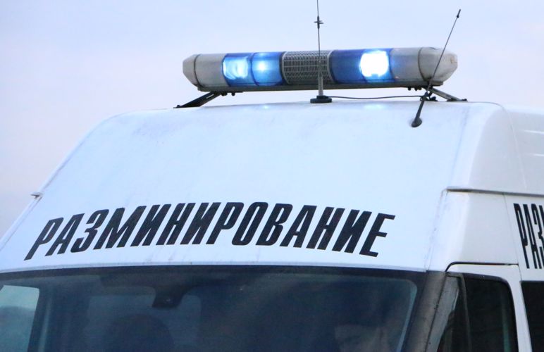 Специалисты-взрывотехники ОМОН обследовали подозрительный предмет, обнаруженный на территории автовокзала на Обводном канале