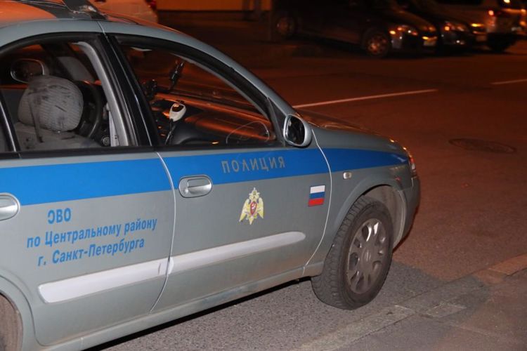 Сотрудники ОВО в Центральном районе задержали ранее судимого гражданина, который угрожал ножом работнику ресторана
