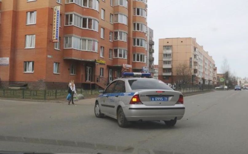 В Невском районе сотрудники вневедомственной охраны задержали нетрезвого гражданина, избившего работников магазина