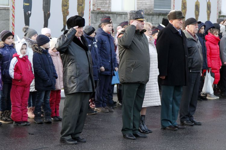 В Санкт-Петербургском военном институте войск национальной гвардии РФ прошло торжественное мероприятие, посвящённое Дню Героев Отечества