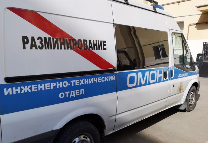В Калининском районе взрывотехники ОМОН обследовали и вывезли для уничтожения боеприпас времен войны
