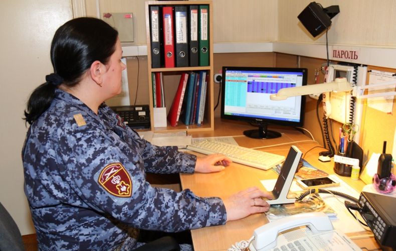 В городе Пушкине сотрудники Росгвардии задержали мужчину, который нанес телесные повреждения посетителю ночного клуба