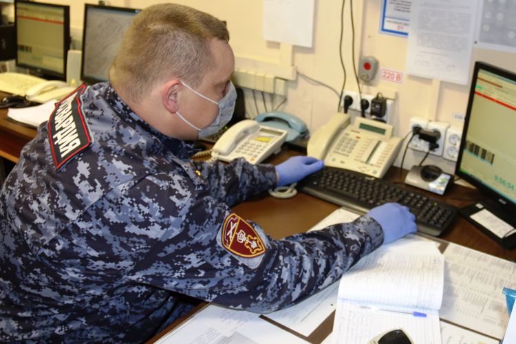 Во Фрунзенском районе сотрудники Росгвардии задержали гражданина, устроившего пожар на предприятии 