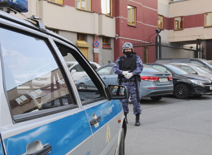 В Красногвардейском районе сотрудники Росгвардии задержали за административное правонарушение двух граждан, находящихся в розыске