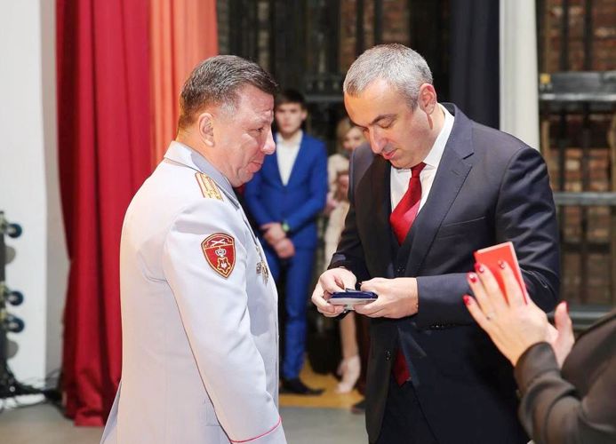 Начальник отдела вневедомственной охраны по Волховскому району Ленинградской области награжден знаком отличия «За заслуги перед городом Волховом»