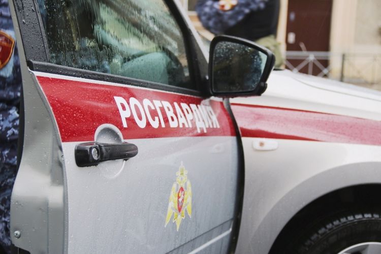 Сотрудники Росгвардии задержали гражданина за незаконное ношение форменного обмундирования