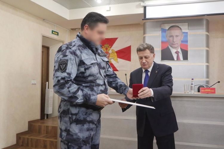 Председатель Законодательного собрания Санкт-Петербурга Вячеслав Макаров поблагодарил сотрудников ОМОН за охрану правопорядка