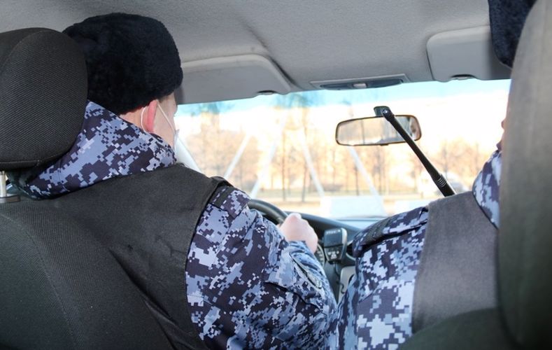 В Выборге сотрудники вневедомственной охраны задержали гражданина, подозреваемого в совершении кражи