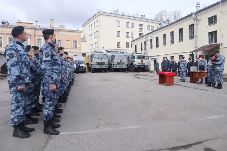 В петербургском транспортном ОМОНе Росгвардии отметили 29-ю годовщину со дня создания