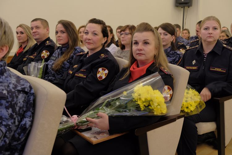 В Управлении вневедомственной охраны состоялось торжественное совещание, посвященное 70-летию со Дня образования службы
