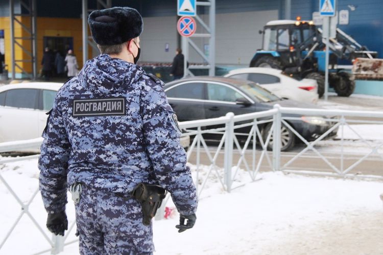 В Приозерске сотрудники Росгвардии выезжали к охраняемому объекту, где произошла драка между двумя мужчинами