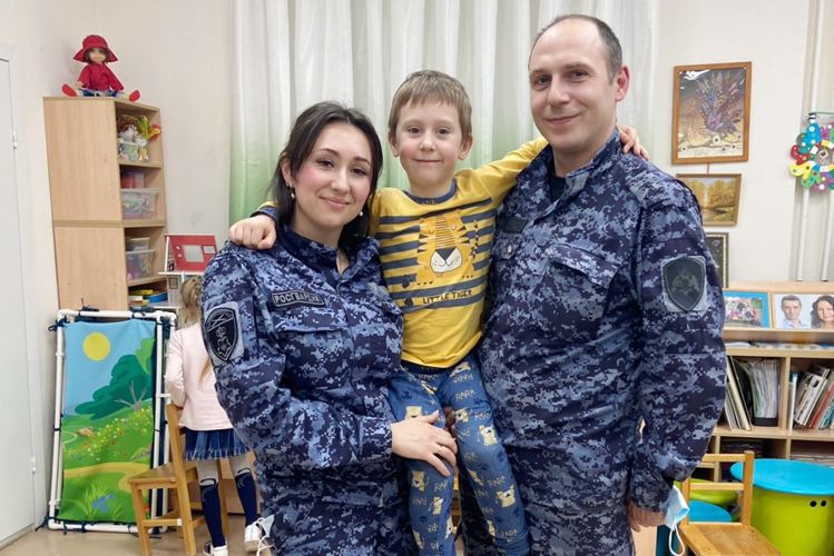 Сотрудники вневедомственной охраны провели урок безопасности для воспитанников детского сада
