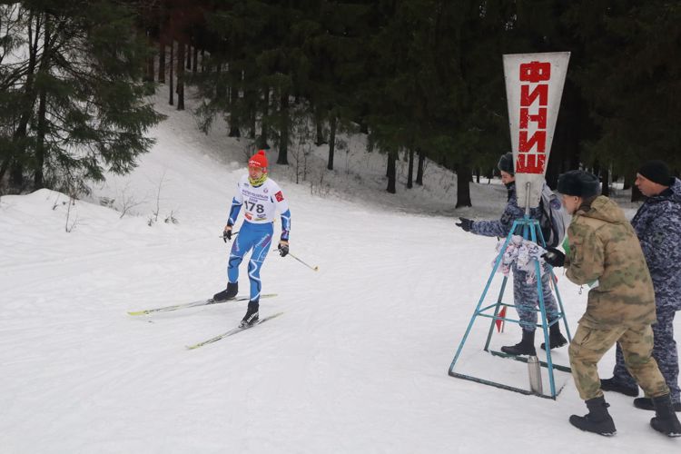 В Главном управлении Росгвардии прошёл чемпионат по лыжным гонкам