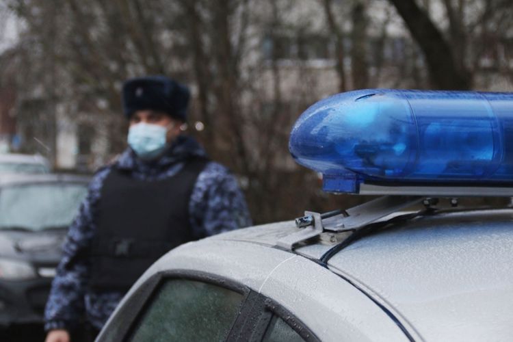 В Красносельском районе наряд Росгвардии задержал гражданина, ударившего работницу скорой помощи
