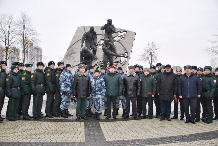 Сотрудники и ветераны ГУ Росгвардии почтили память павших воинов-интернационалистов