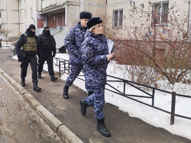 В Санкт-Петербурге сотрудники Росгвардии проводят профилактические мероприятия в области оборота гражданского оружия