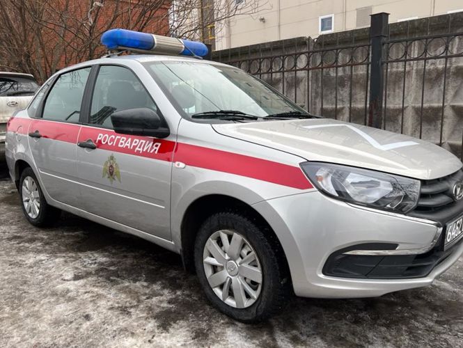 В Шлиссельбурге сотрудники Росгвардии задержали разыскиваемого правонарушителя