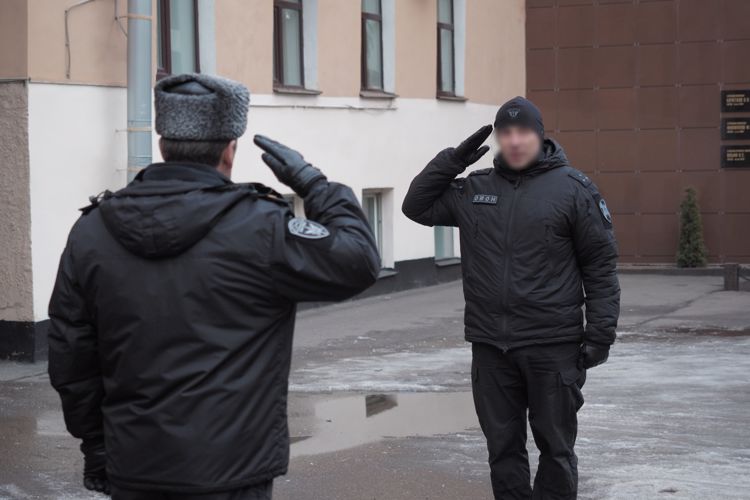 Ветеранов ОМОН «Бастион» Росгвардии поздравили с 75-летием со дня создания оперполка милиции ГУВД Леноблгорисполкомов
