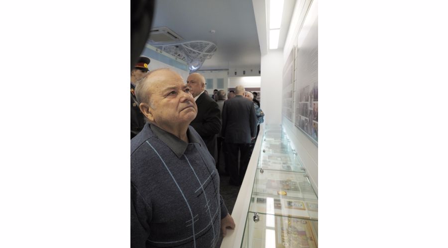 Ветеранов ОМОН «Бастион» Росгвардии поздравили с 75-летием со дня создания оперполка милиции ГУВД Леноблгорисполкомов