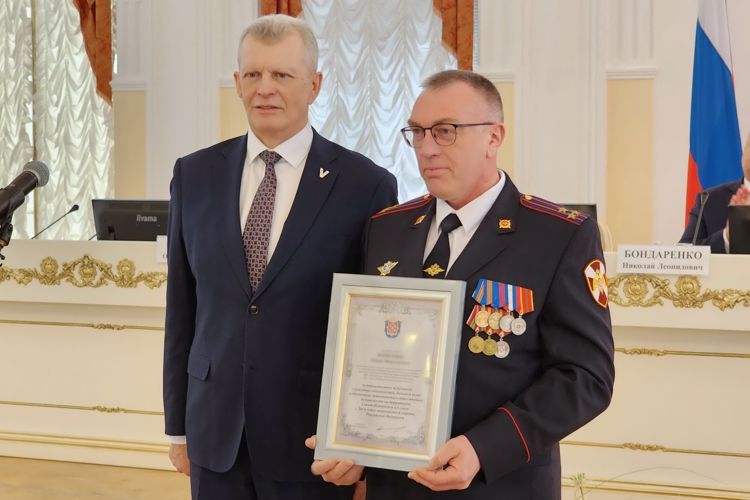 В Смольном состоялось торжественное собрание, приуроченное ко Дню войск национальной гвардии Российской Федерации