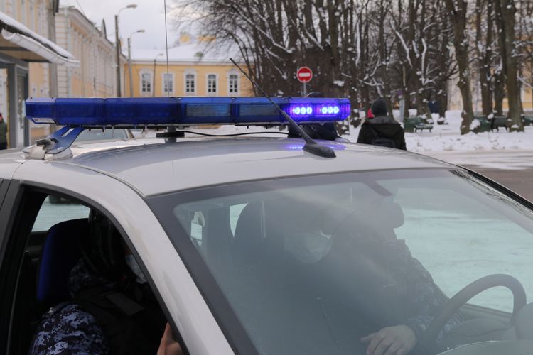 В Зеленогорске наряд Росгвардии задержал гражданина, ограбившего бывшую жену