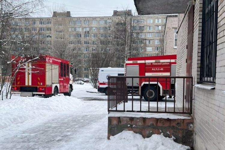 В Невском районе сотрудники Росгвардии организовали эвакуацию детей из задымленных помещений детского сада