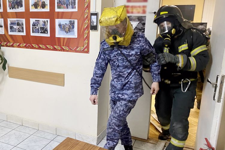 В ГУ Росгвардии прошли совместные с МЧС учения по действиям при возникновении пожара