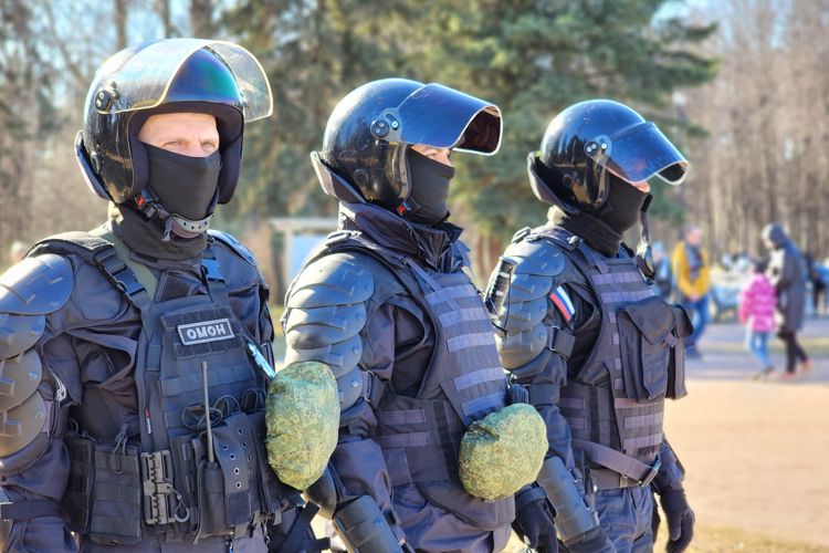 Сотрудники ГУ Росгвардии приняли участие в обеспечении правопорядка при проведении матча «Зенит» - «Динамо»