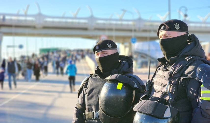 Сотрудники ГУ Росгвардии приняли участие в обеспечении правопорядка при проведении матча «Зенит» - «Динамо»