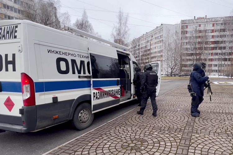 В Санкт-Петербурге подразделения Росгвардии провели учения на территории Российского государственного архива Военно-морского флота