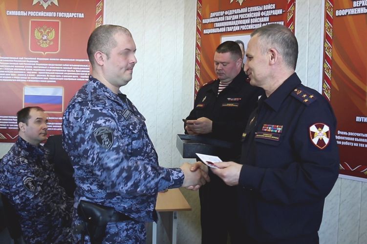 Личный состав роты по охране имущества при транспортировке УВО поздравили с 25-летием образования подразделения