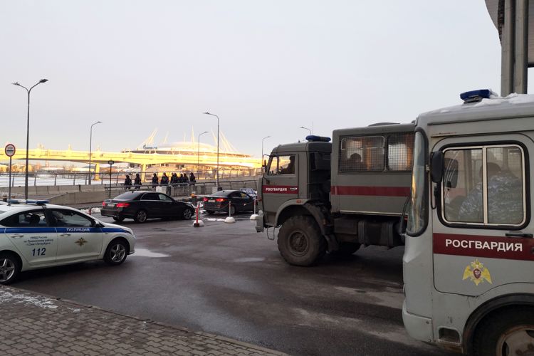 В Санкт-Петербурге во время матча «Зенит» - «Урал» правопорядок охраняли 600 росгвардейцев