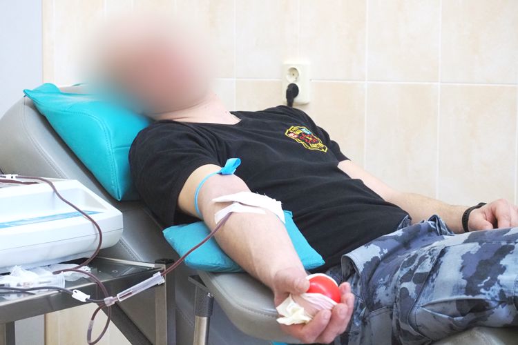 Сотрудники ОМОН «Бастион» Росгвардии сдали кровь для пациентов онкологического центра