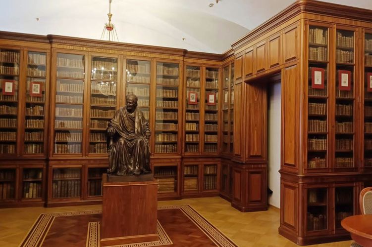 В Санкт-Петербурге росгвардейцы провели мероприятие, приуроченное ко Всемирному дню книги и авторского права