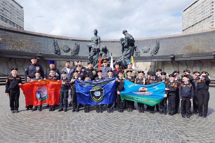 В Санкт-Петербурге учащиеся подшефного класса ГУ Росгвардии принесли клятву кадета