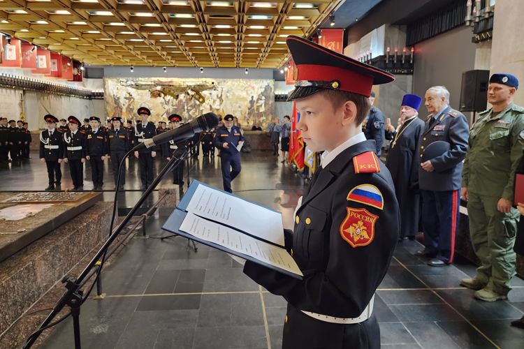 В Санкт-Петербурге учащиеся подшефного класса ГУ Росгвардии принесли клятву кадета