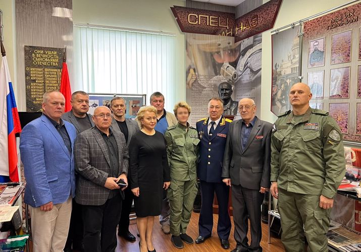 В СОБР «Гранит» состоялась церемония открытия бюста Героя России Владимира Усачёва