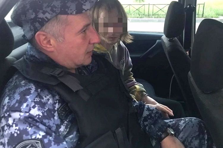 В Красногвардейском районе наряд вневедомственной охраны задержал гражданина, избившего сожительницу