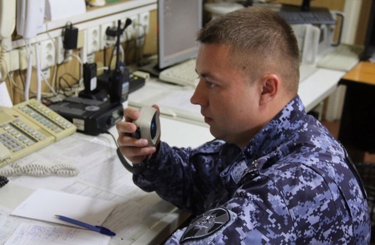Во Фрунзенском районе росгвардейцы задержали правонарушителя, находящегося в федеральном розыске
