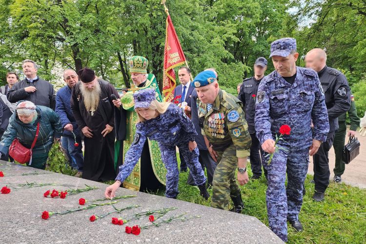 Сотрудники и ветераны ГУ Росгвардии приняли участие в мероприятии, посвященном годовщине со дня основания Лейб-гвардии Семёновского полка