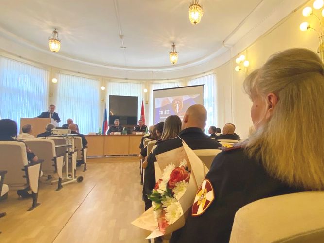 В ГУ Росгвардии прошло торжественное совещание, посвященное 30-летию создания Центра лицензионно-разрешительной работы