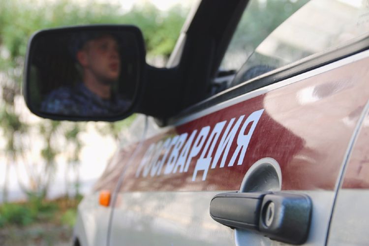 В Красногвардейском районе сотрудники Росгвардии разыскали потерявшуюся пожилую женщину