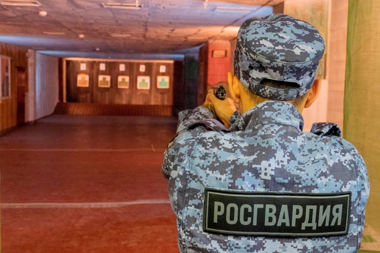 В Управлении вневедомственной охраны ВНГ России по г.Санкт-Петербургу и Ленинградской области прошел чемпионат по стрельбе