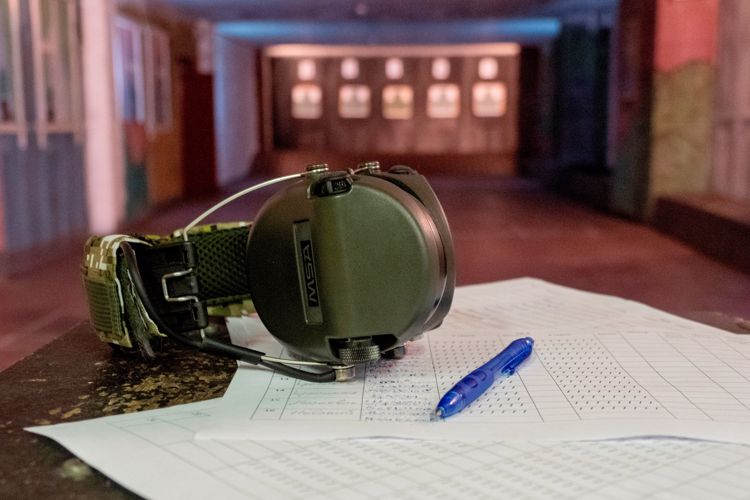 В Управлении вневедомственной охраны ВНГ России по г.Санкт-Петербургу и Ленинградской области прошел чемпионат по стрельбе