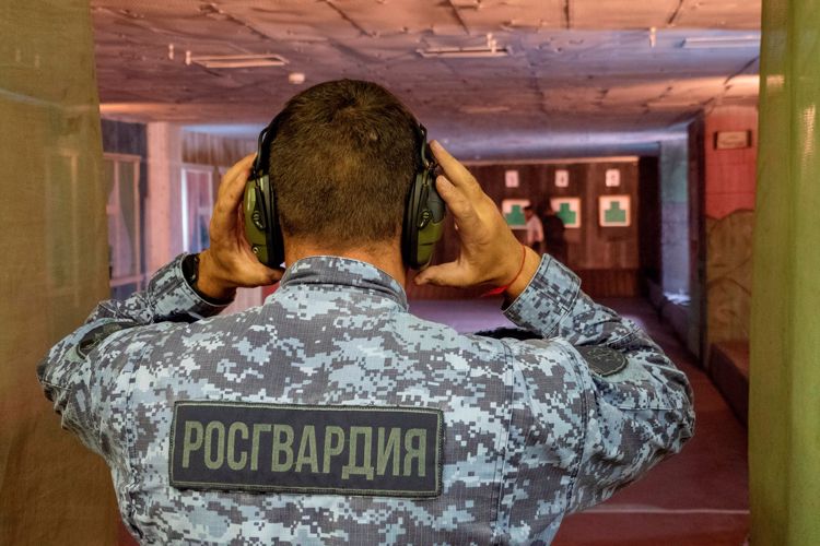 В Управлении вневедомственной охраны ВНГ России по г.Санкт-Петербургу и Ленинградской области прошел чемпионат по стрельбе