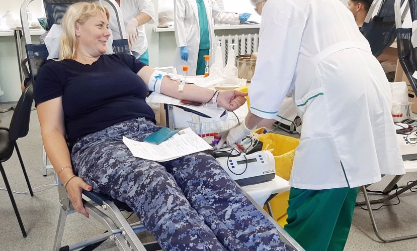 В Санкт-Петербурге сотрудники Росгвардии сдали кровь для пациентов городских больниц