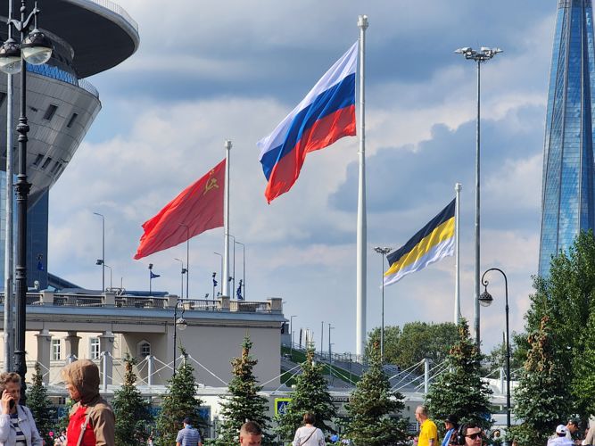 Cотрудники и военнослужащие ГУ Росгвардии приняли участие в обеспечении правопорядка при проведении футбольного матча "Зенит"-"Урал"