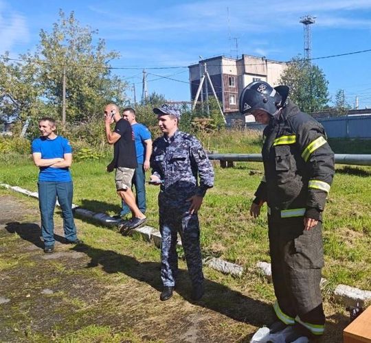 В Киришском районе сотрудники Росгвардии приняли участие в товарищеской эстафете