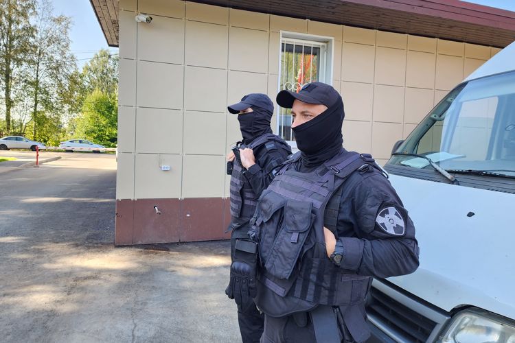 В Ленинградской области сотрудники Росгвардии приняли участие в обеспечении безопасности в Единый день голосования