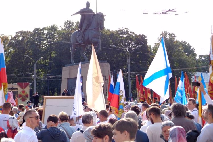 Сотрудники ГУ Росгвардии приняли участие в охране правопорядка во время мероприятий, посвященных Дню перенесения мощей Св. благоверного князя Александра Невского